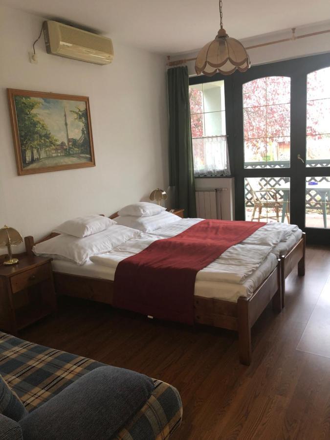 Bacchus Panzio Bed & Breakfast